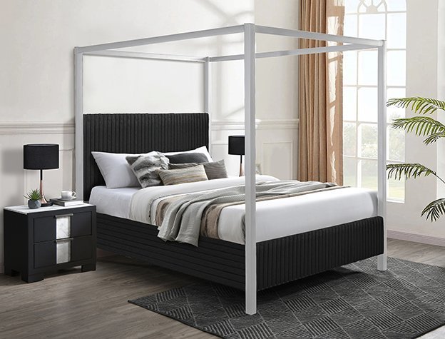5262BK CORA CANOPY BED BLACK