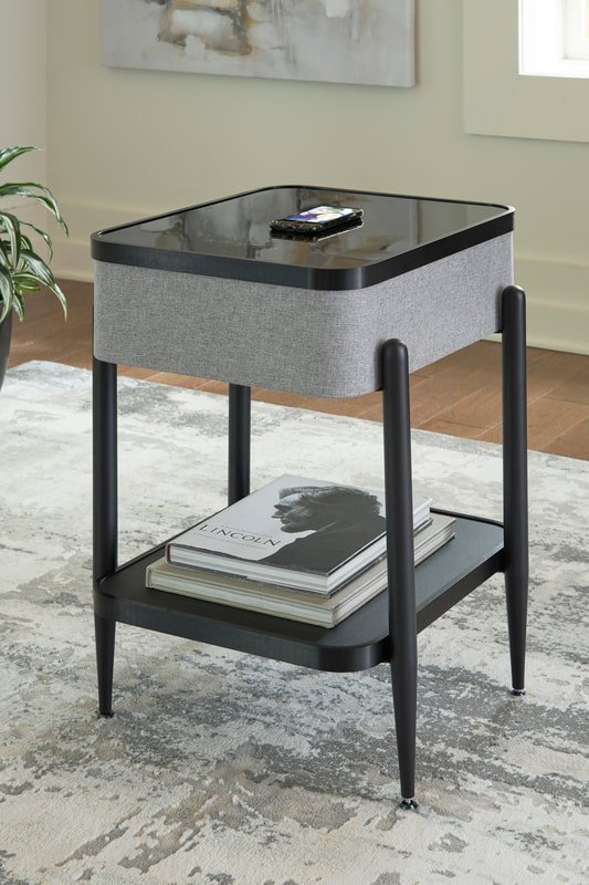 A4000550 - Accent Table w/Speaker (USB PORT)